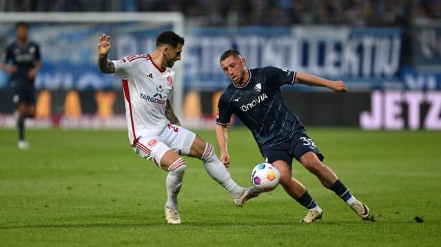 包含阿马维斯展现团队力量，最后关头命悬一线的词条