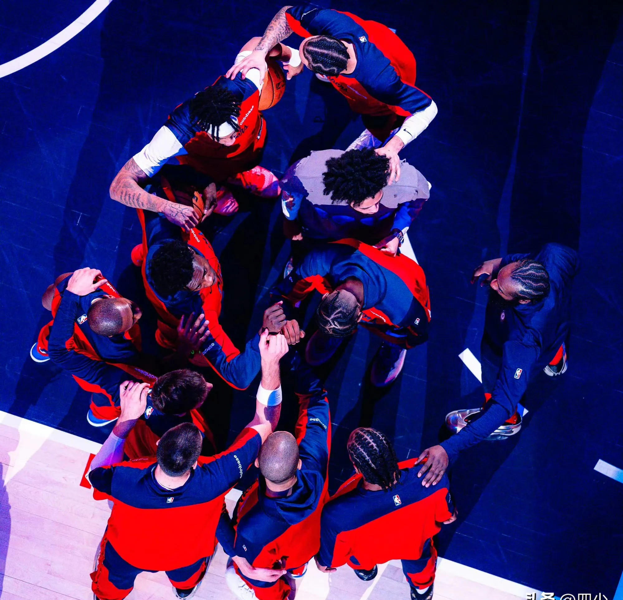 随机球员频频得分,成为全场焦点的简单介绍 随机球员频频得分,成为全场焦点的简单介绍