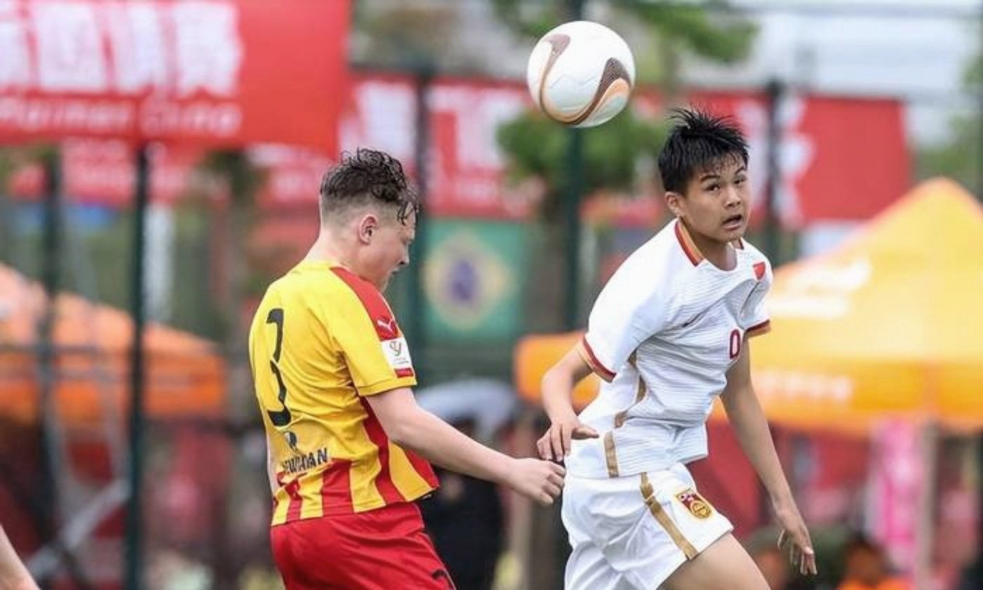 前锋大放异彩，多次破门为球队取胜的简单介绍