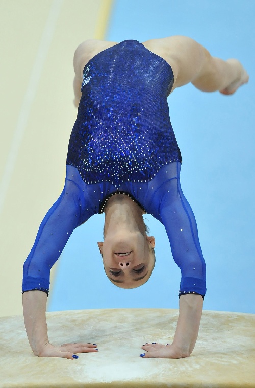 捷克体操选手惊艳亮相,轻松进级 捷克体操选手惊艳亮相,轻松进级