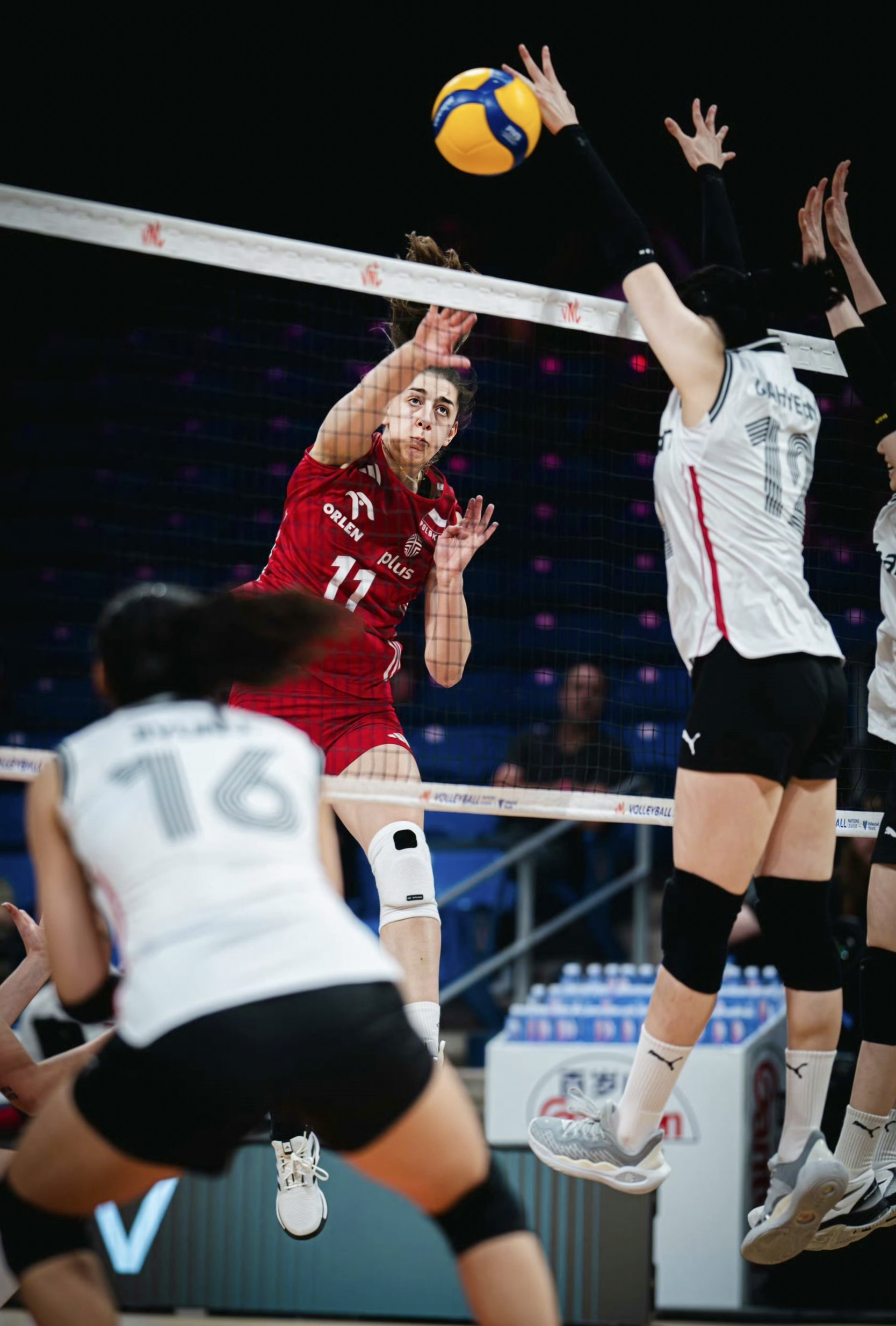 波兰国家队备战欧洲杯，力争登上领奖台