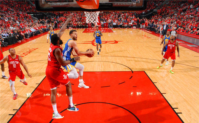 火箭队胜出生死战，晋级下一轮