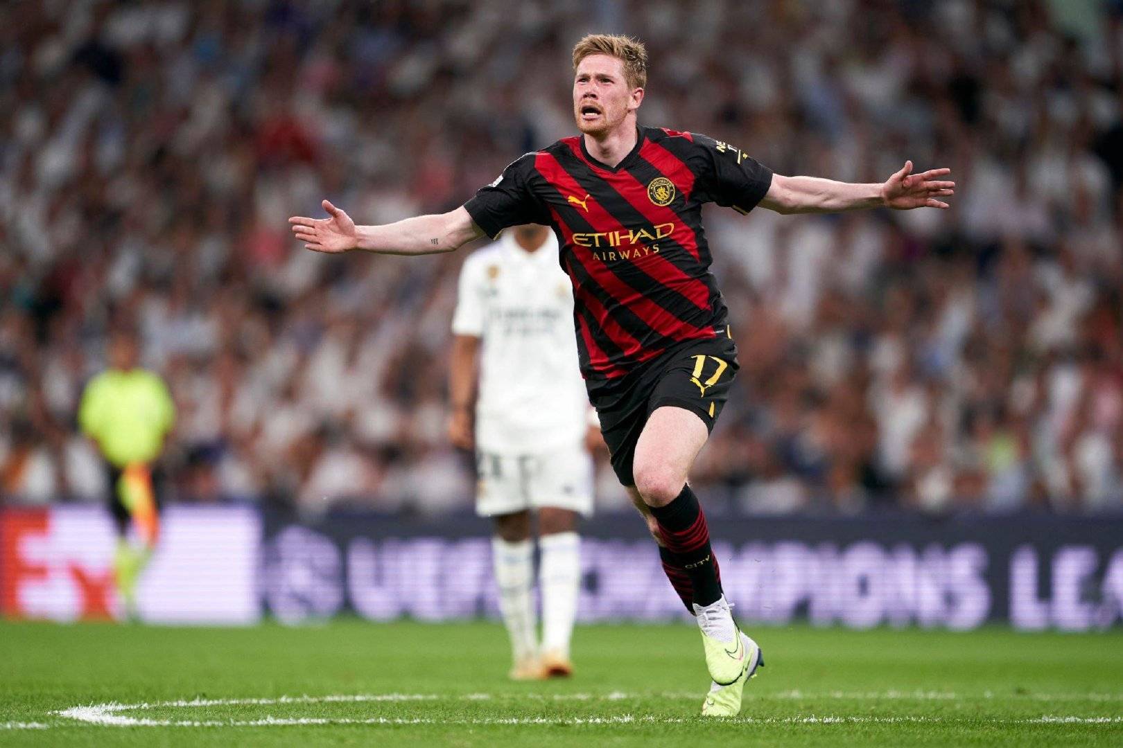 关于皇家马德里客场平局丢失关键积分的信息