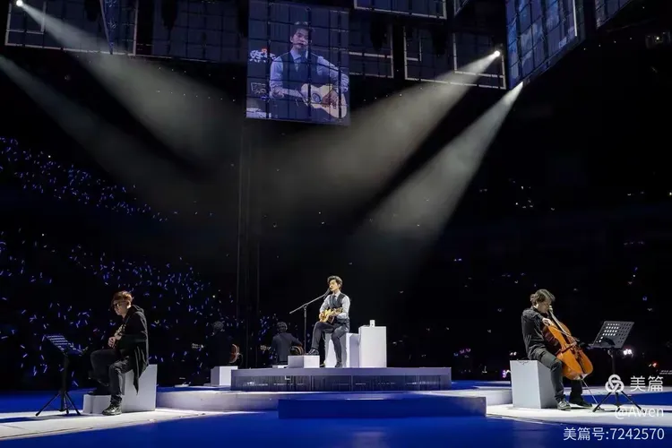 关于心有千言,动作千变,比赛场面震撼人心!的信息 关于心有千言,动作千变,比赛场面震撼人心!的信息