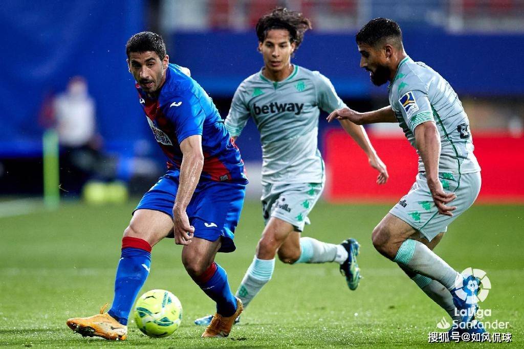 云达不莱梅客场爆冷击败汉堡，奋力保级的简单介绍