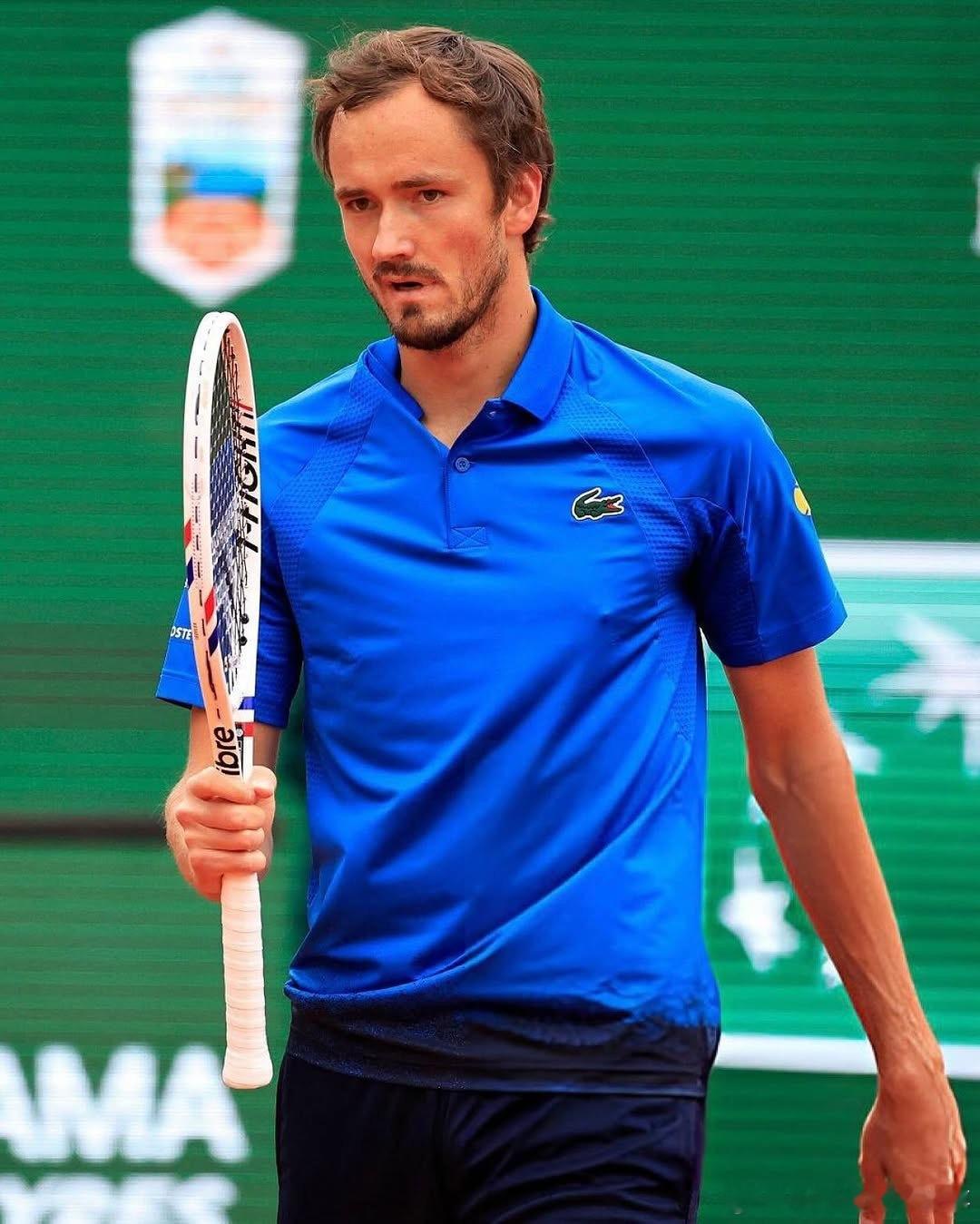 关于蒙特卡洛大师赛绝杀年终总决赛，梅德韦杰夫高光表现的信息