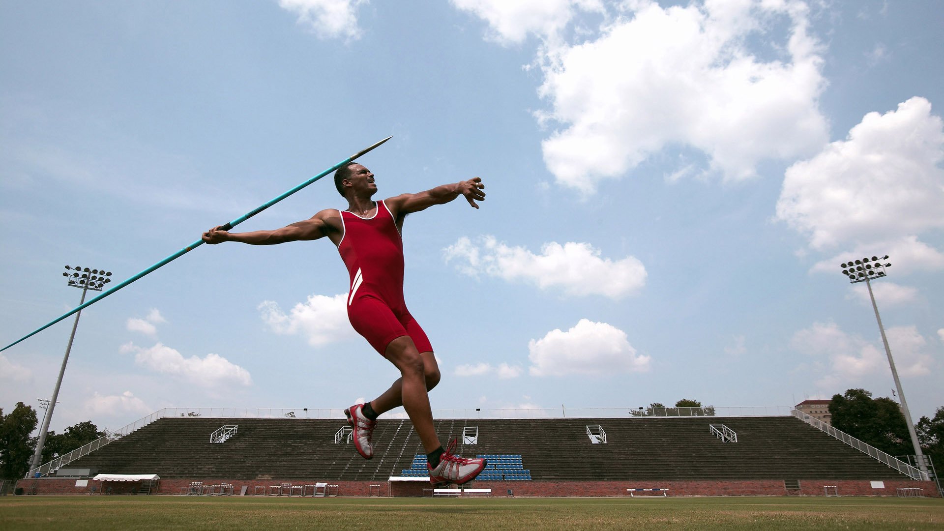 跨界传奇,日本足球加时奇迹与加维的NBA总决赛接管时刻