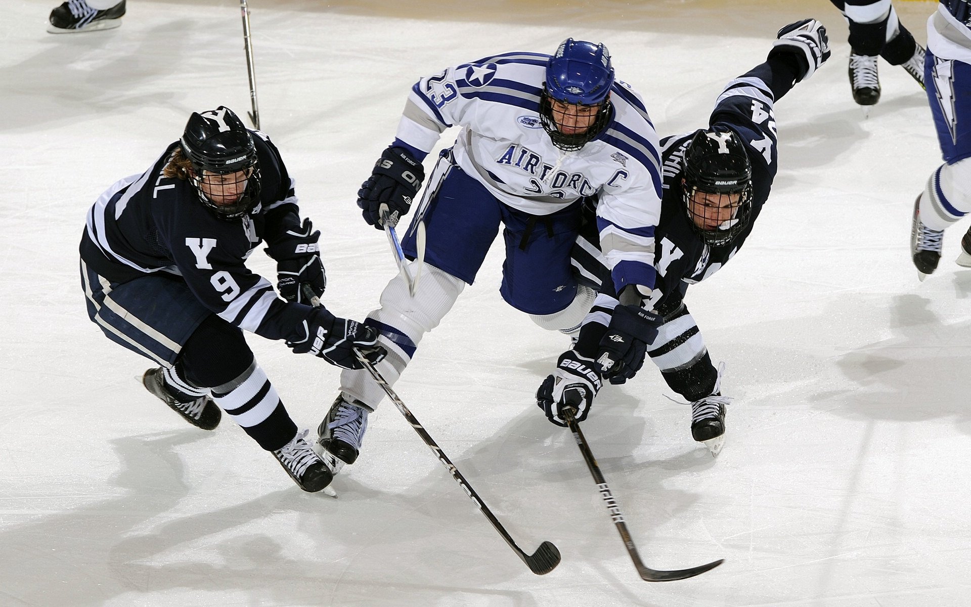 伊拉克鏖战马德里竞技，巴尔韦德如何成为跨文化足球叙事中的关键先生