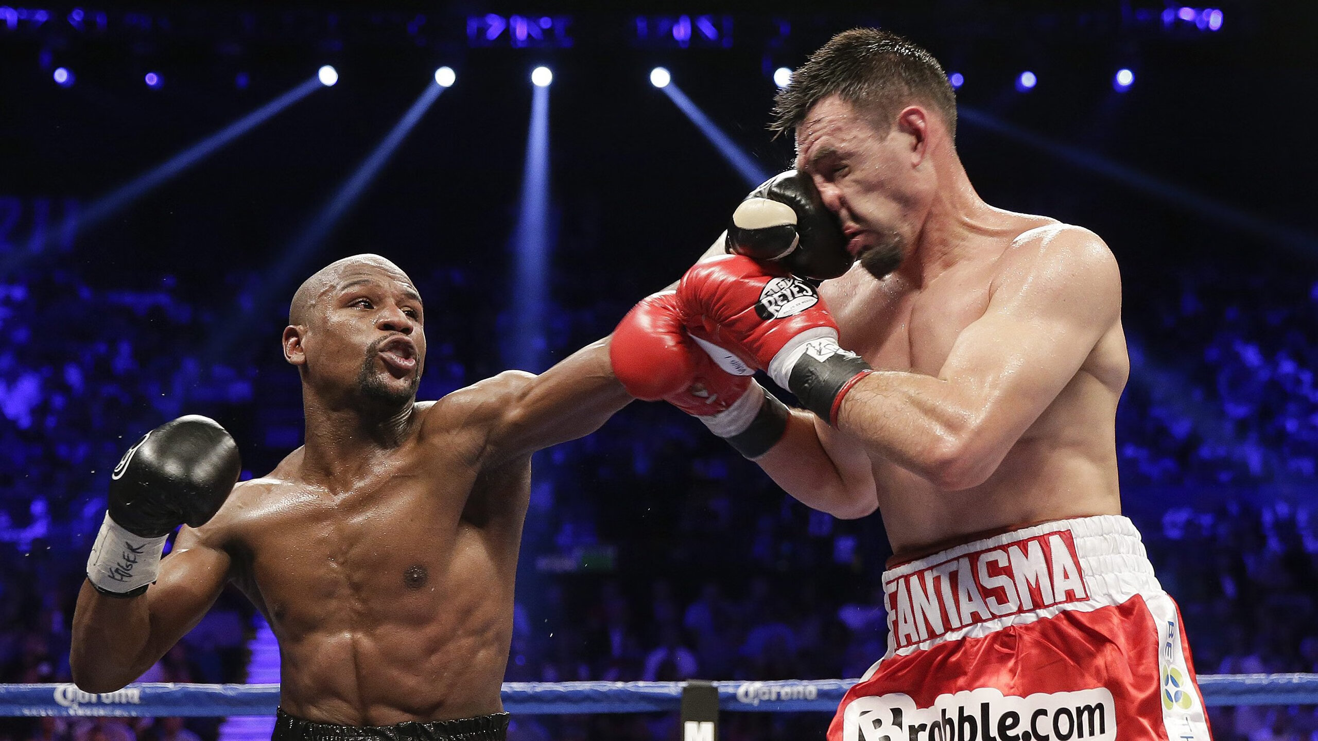 当凯尔特人打穿老鹰时，保罗在欧冠半决赛接管比赛—跨越时空的统治力叙事