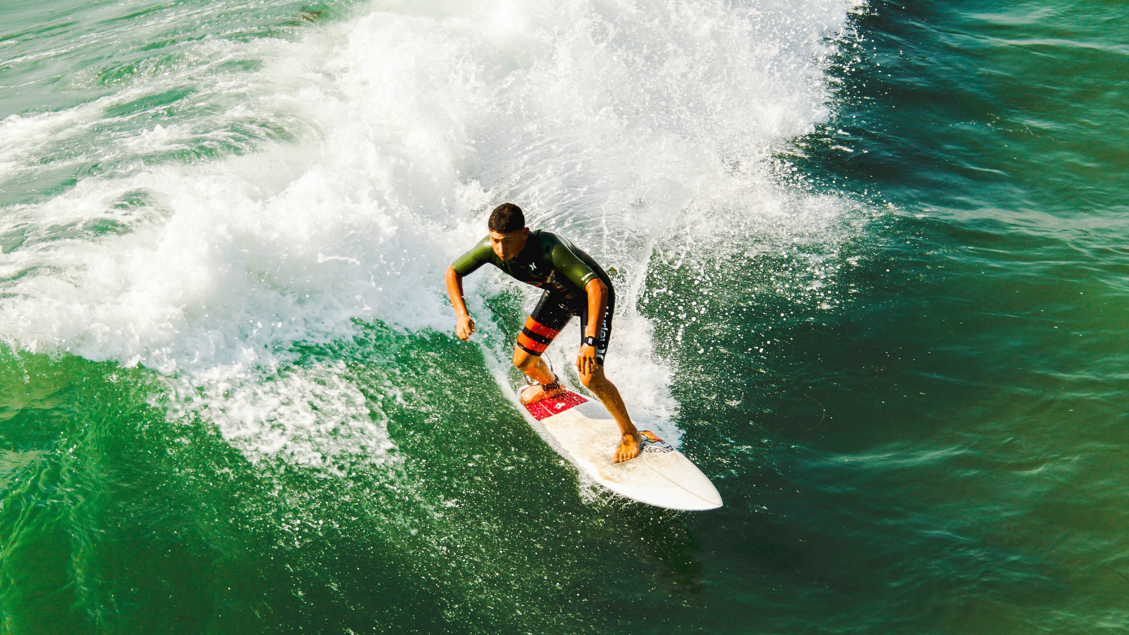 太阳掀翻深圳队，贝恩在东决关键战接管比赛