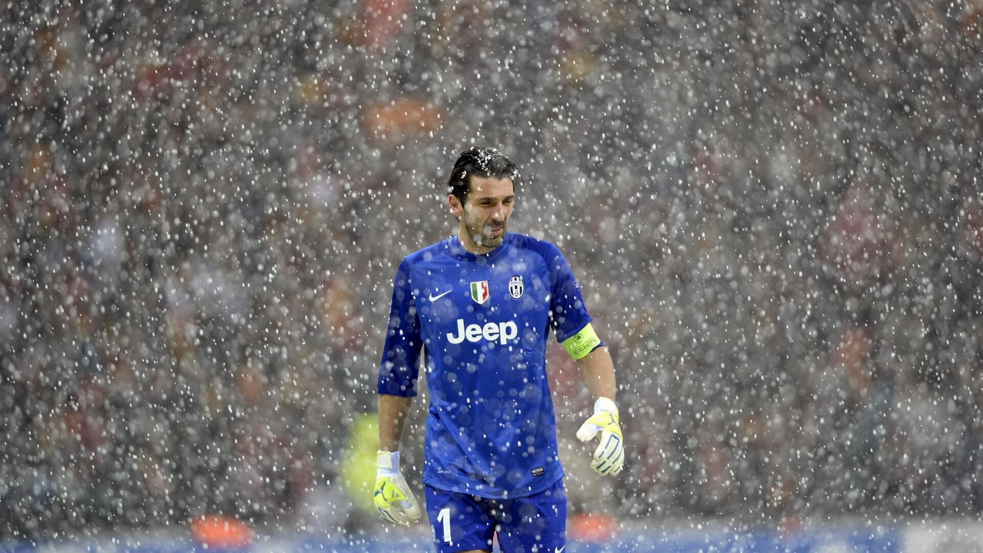 北欧神话破灭，德意志战车碾过丹麦童话；安赛龙羽坛称王，惊艳四座技压群雄